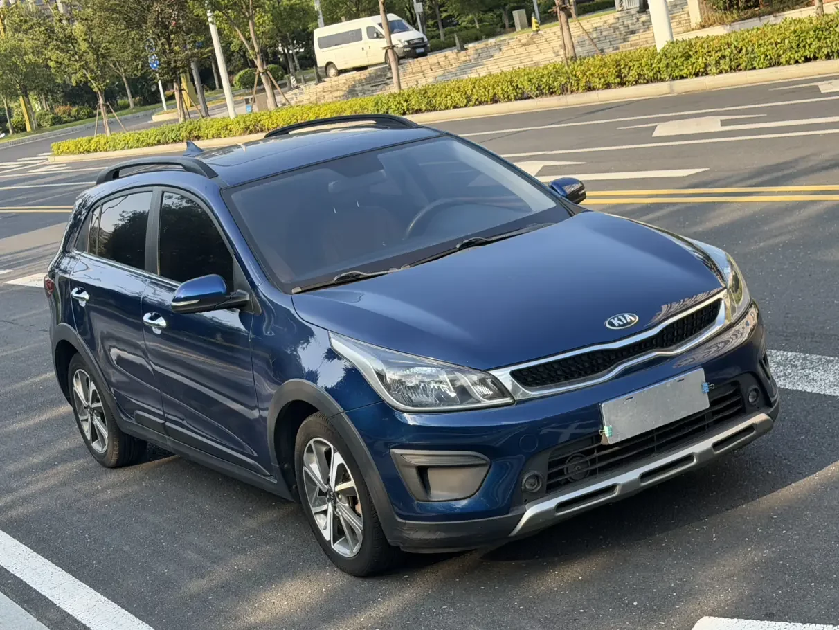Kia KX CROSS