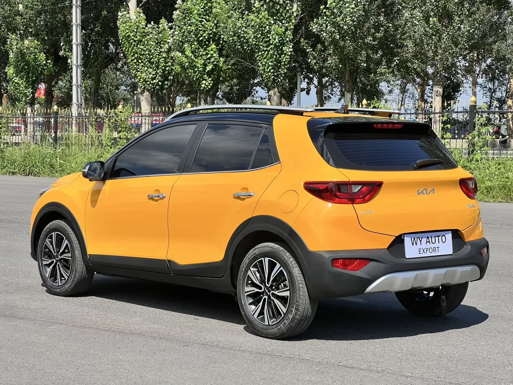 Kia KX1