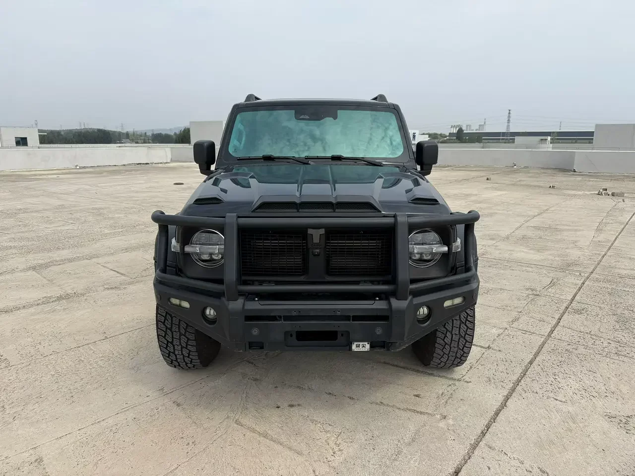 TANK 300