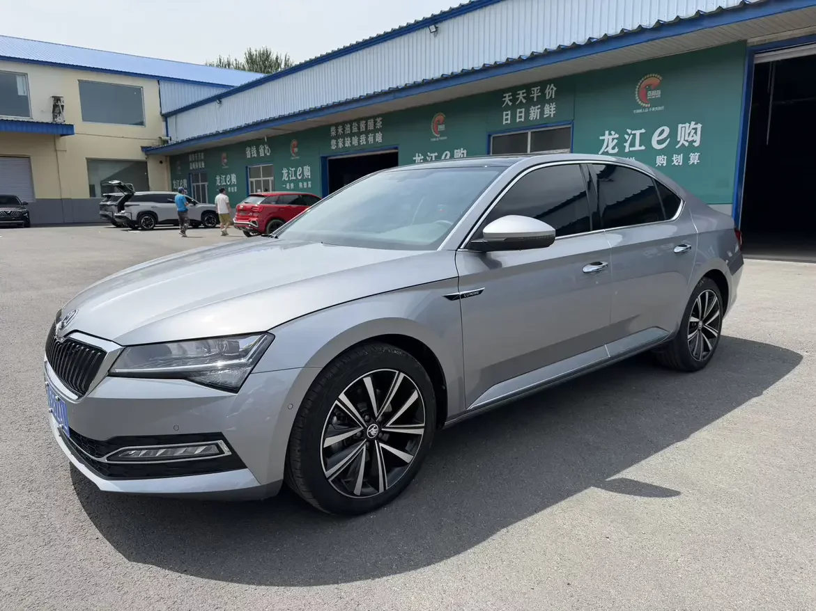 Skoda SuperB