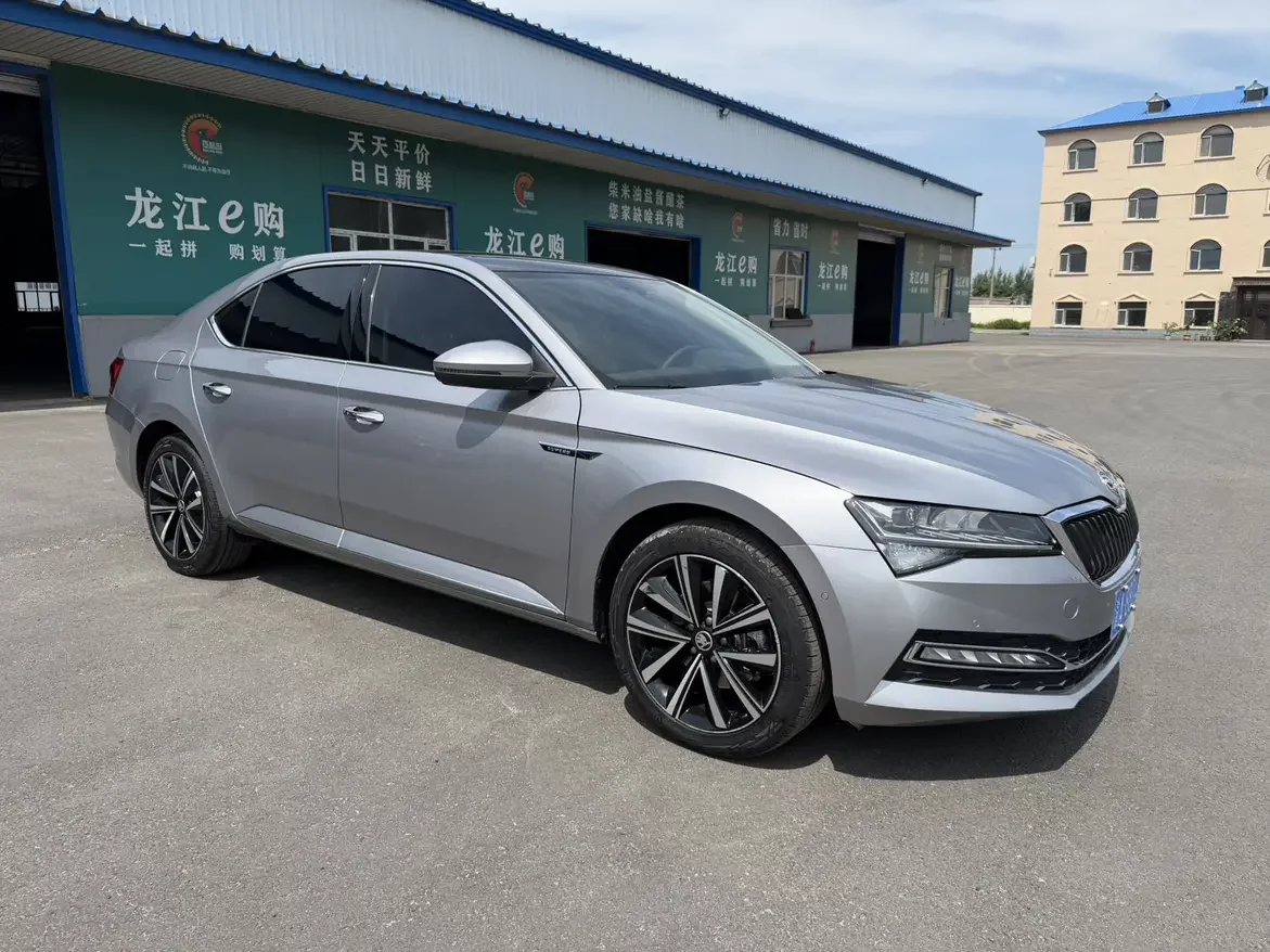 Skoda SuperB