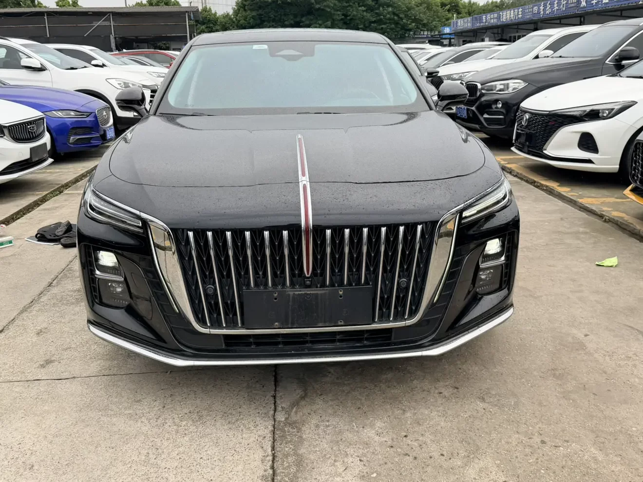 Hongqi H5