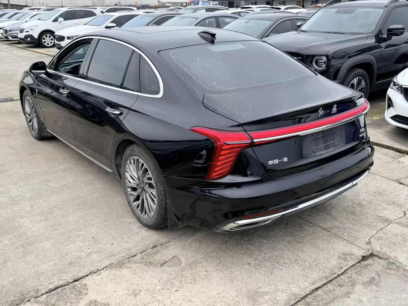 Hongqi H5