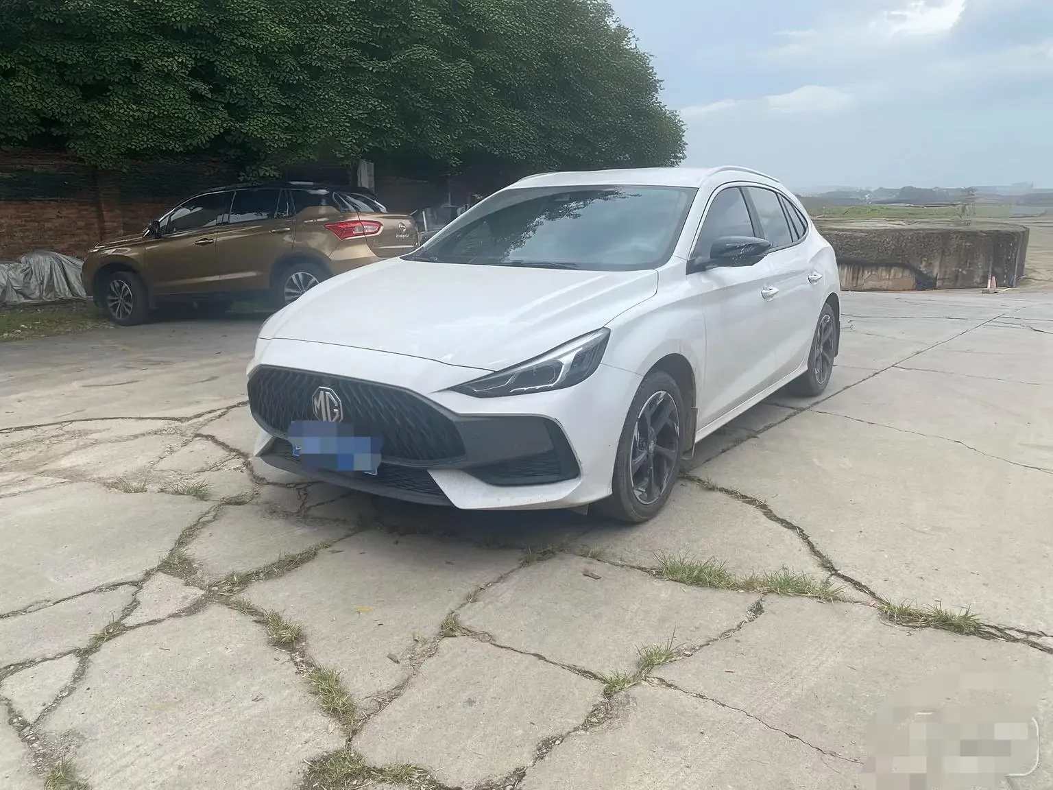 MG 5
