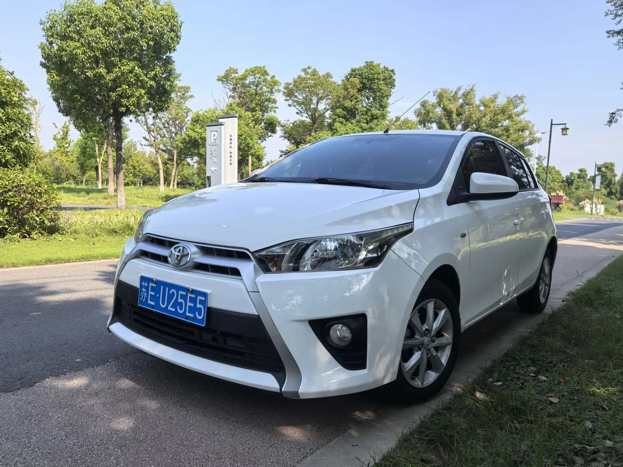 Toyota Yaris L