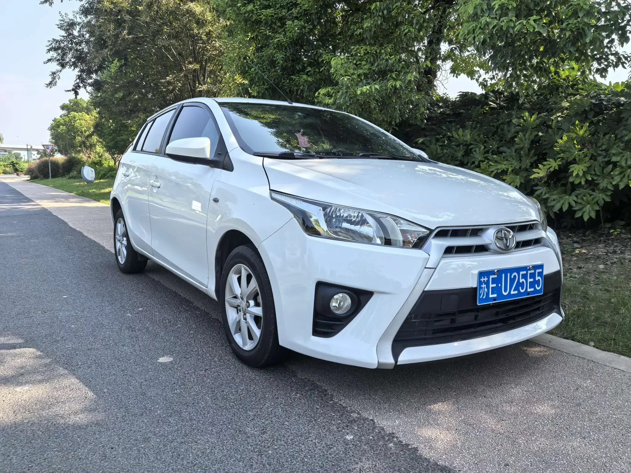 Toyota Yaris L