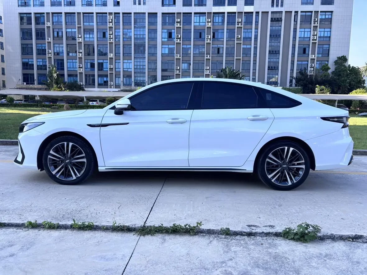 Chery Arrizo 8