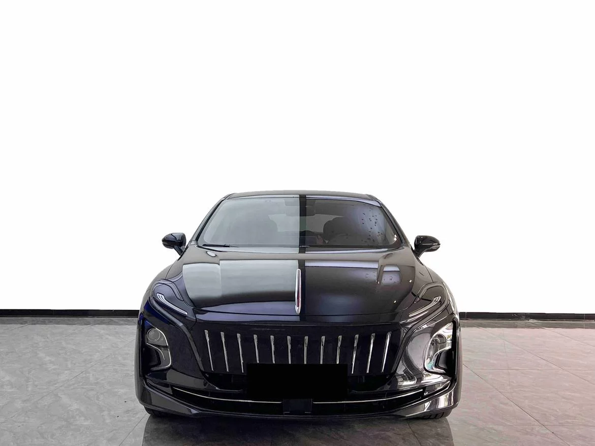 Hongqi E-QM5