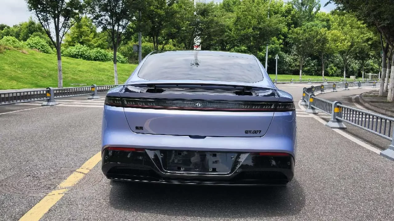 Dongfeng Yipai 007