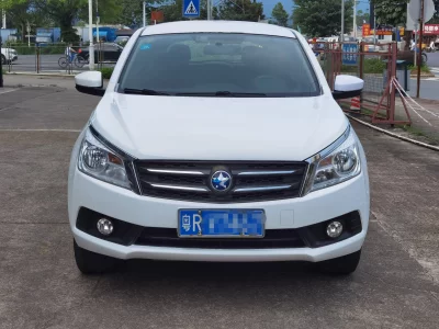 Venucia T70