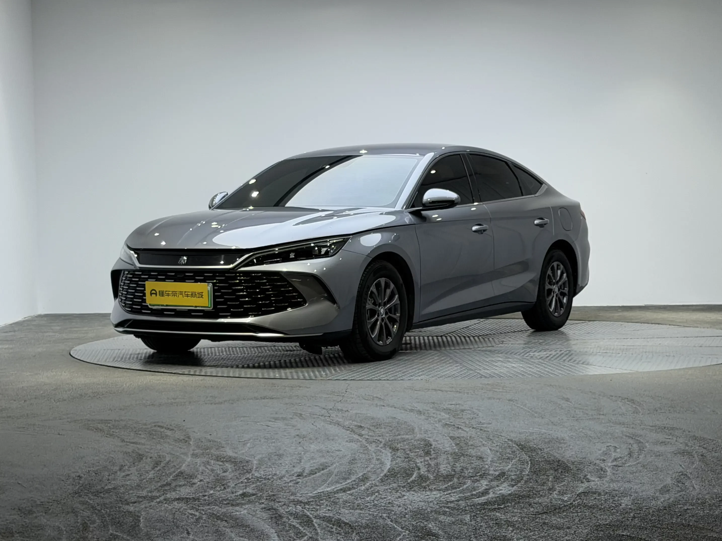 BYD Qin L DM