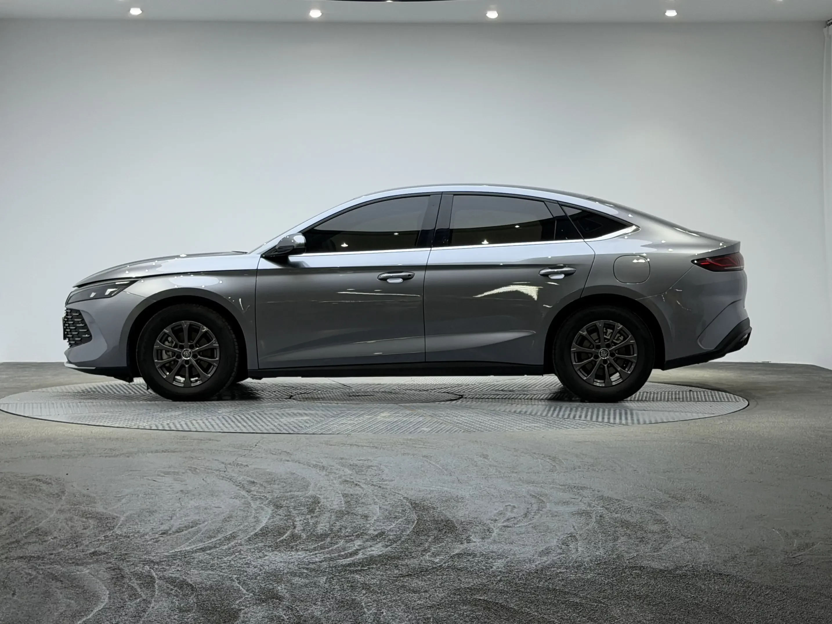 BYD Qin L DM