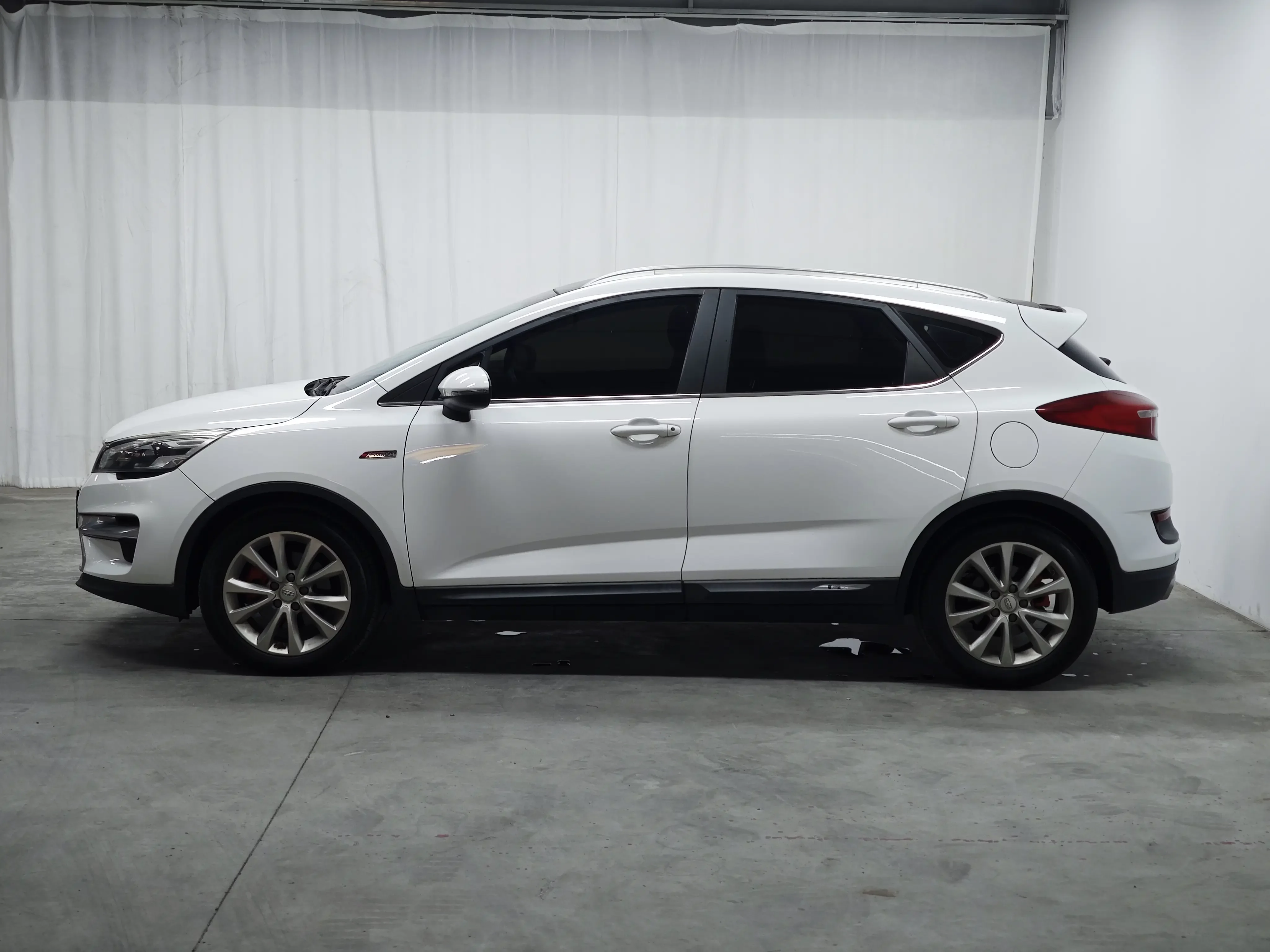 Geely Emgrand GS