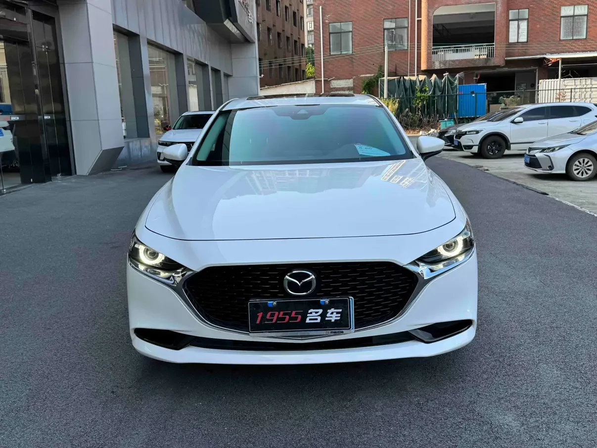 Mazda Axela
