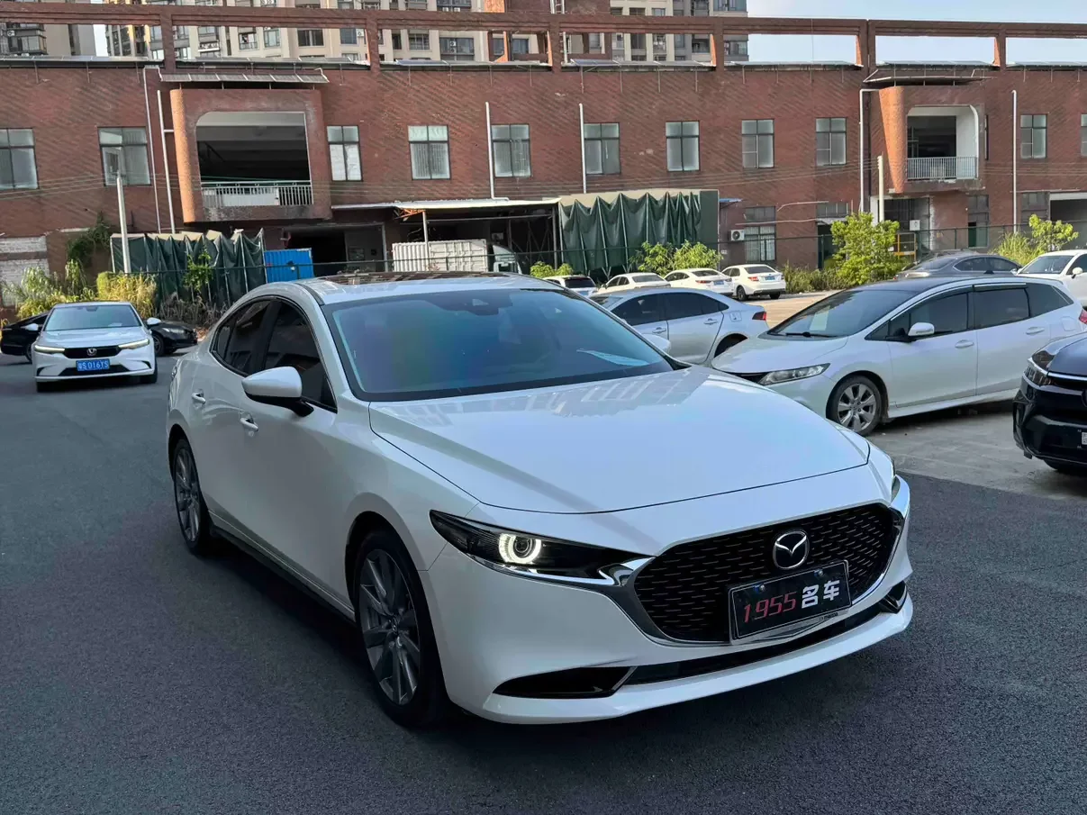 Mazda Axela