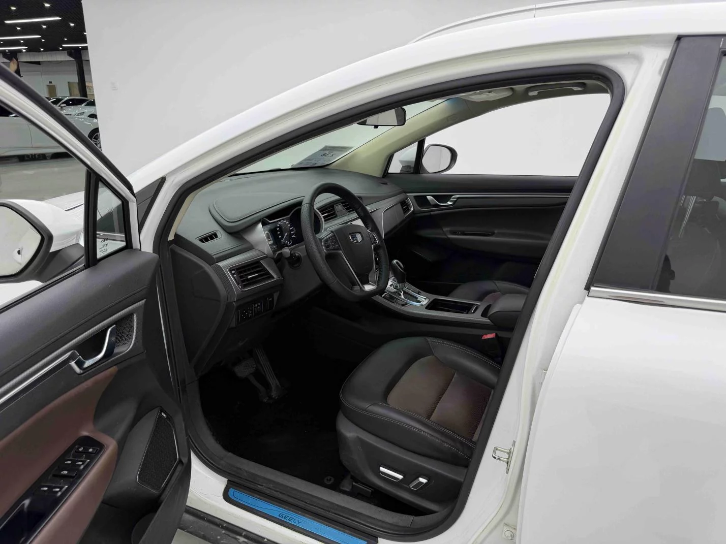 Geely Emgrand GS