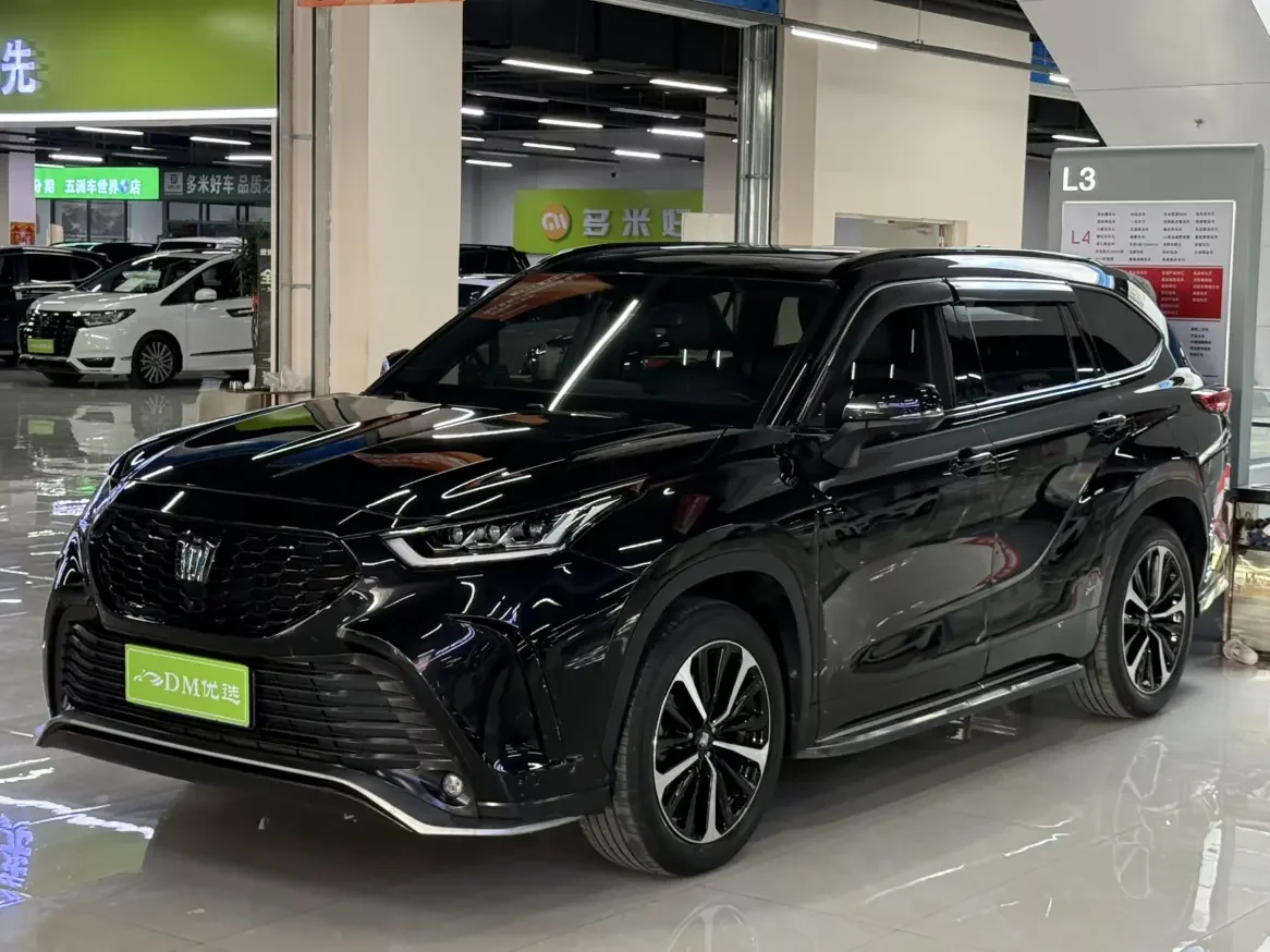 Toyota Crown Kluger
