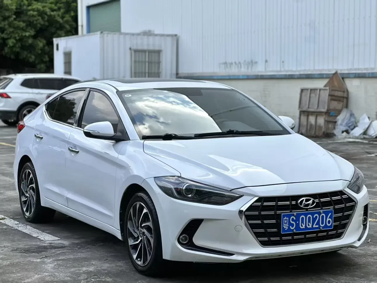 Hyundai Elantra Lingdong