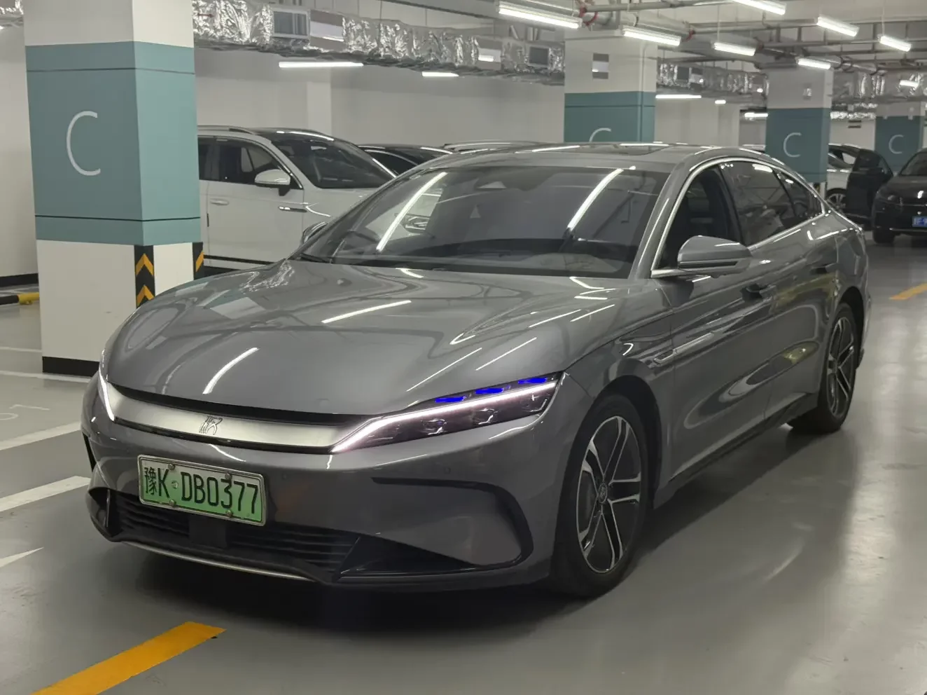 BYD Han EV