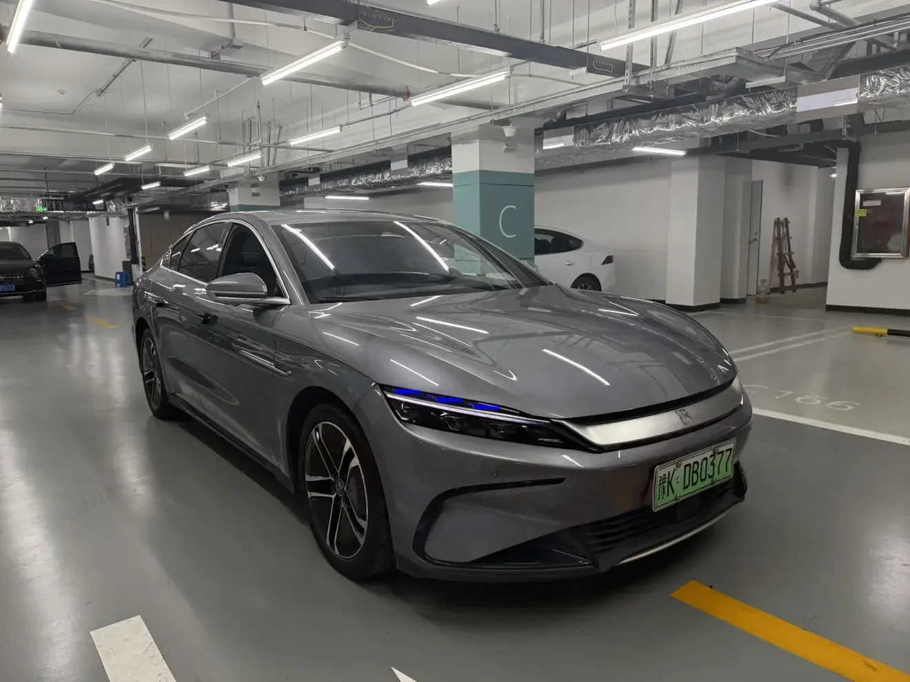 BYD Han EV
