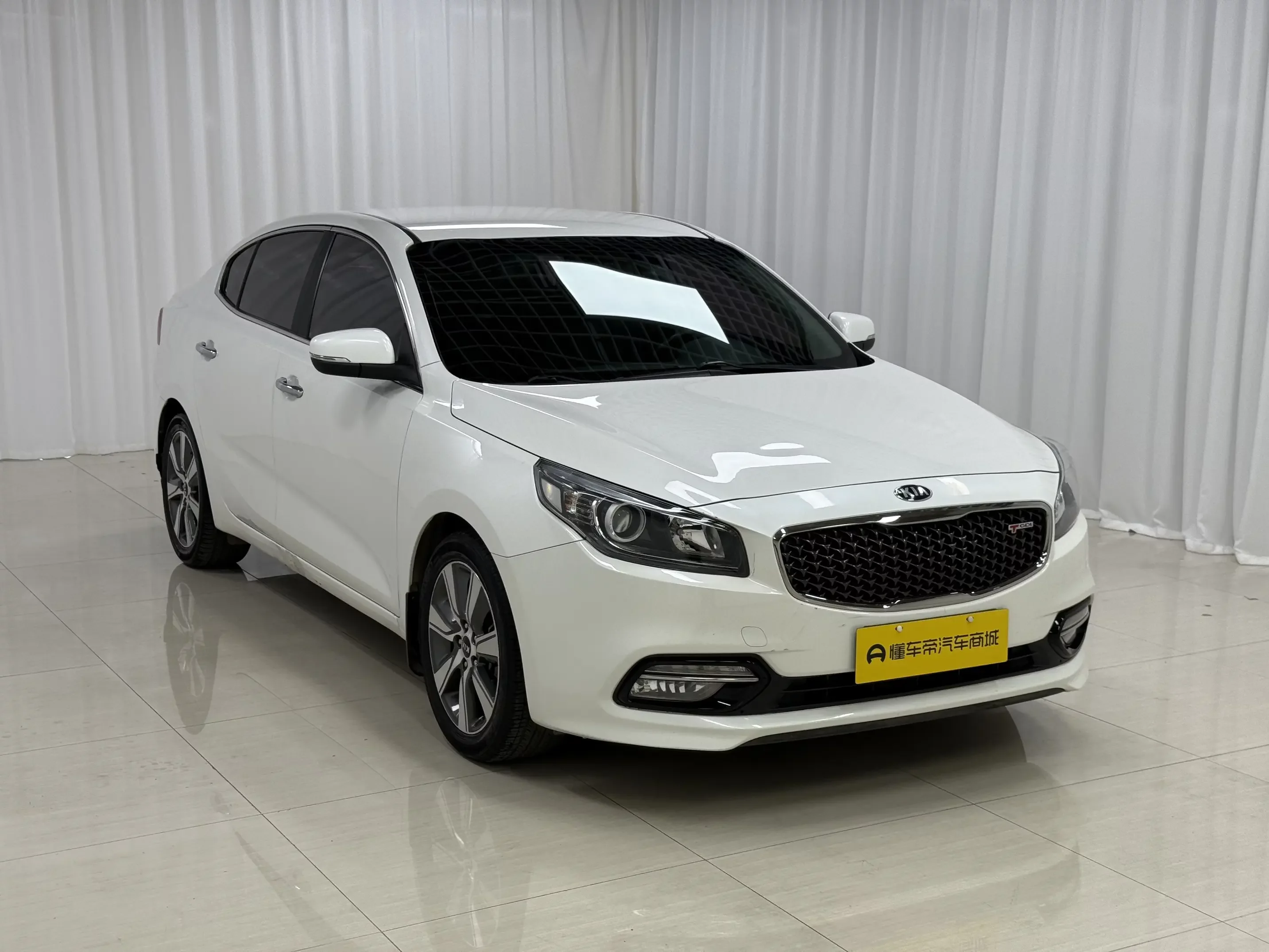 Kia K4