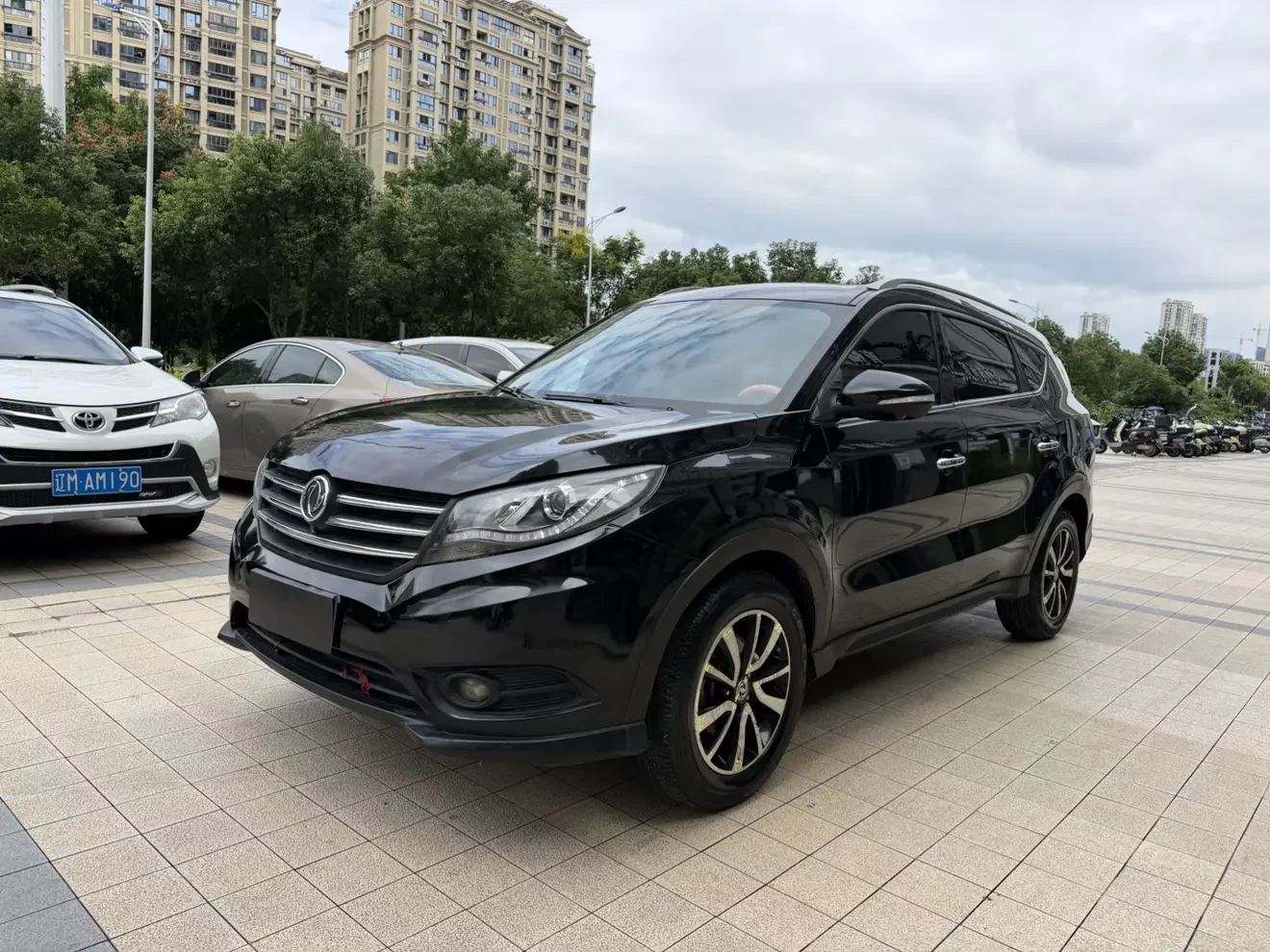 Dongfeng Fengon 580
