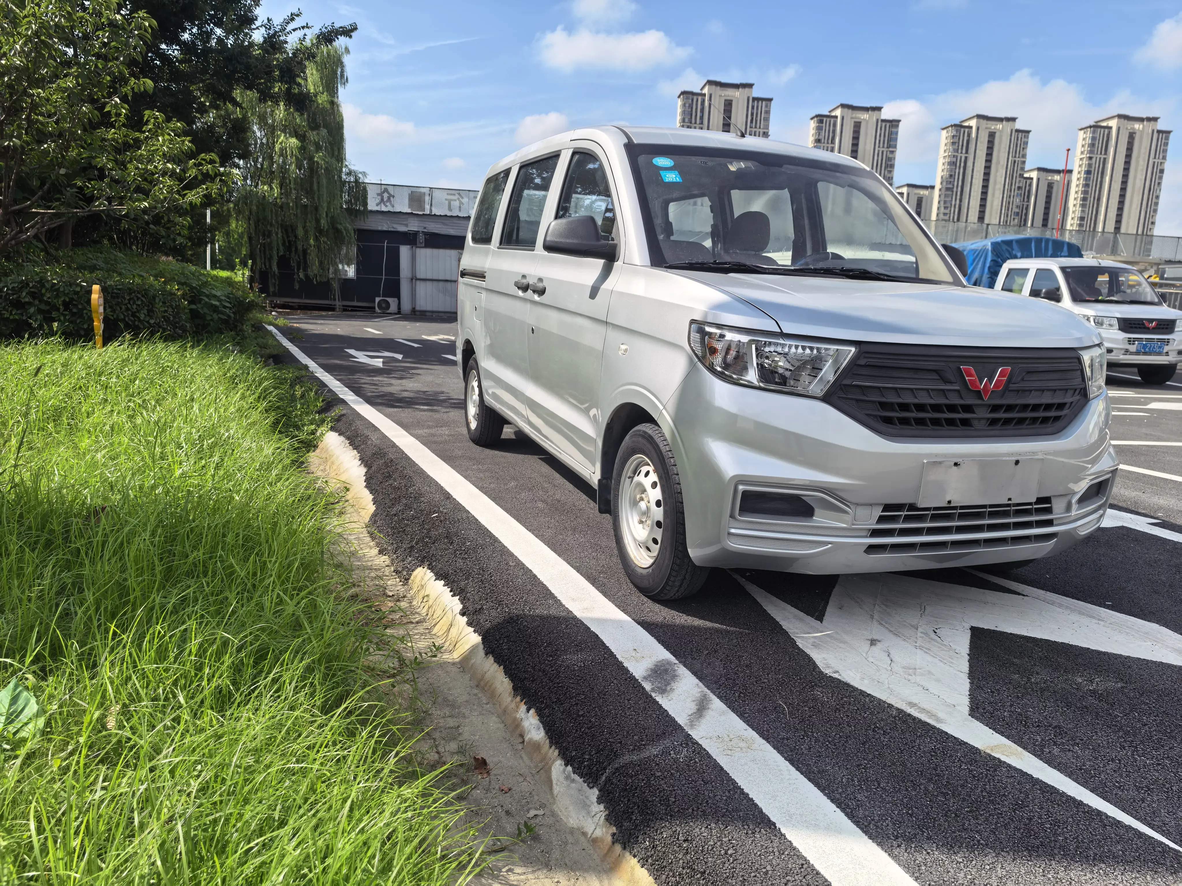 Wuling Hongguang V