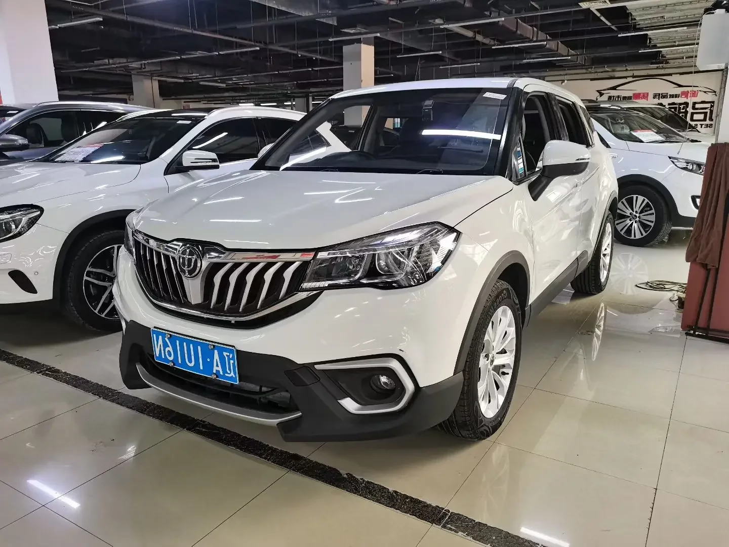 Brilliance China V3