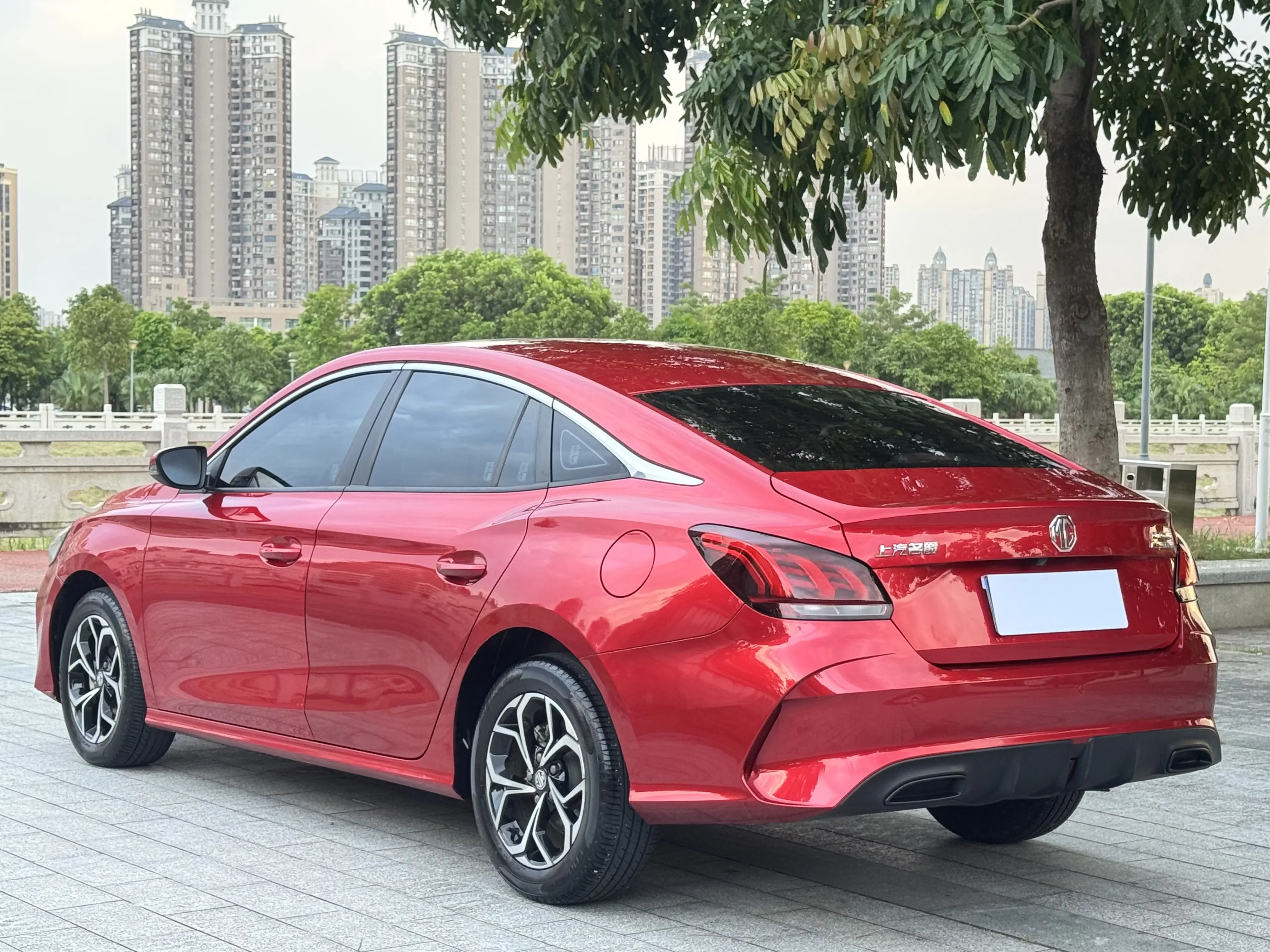 MG 5