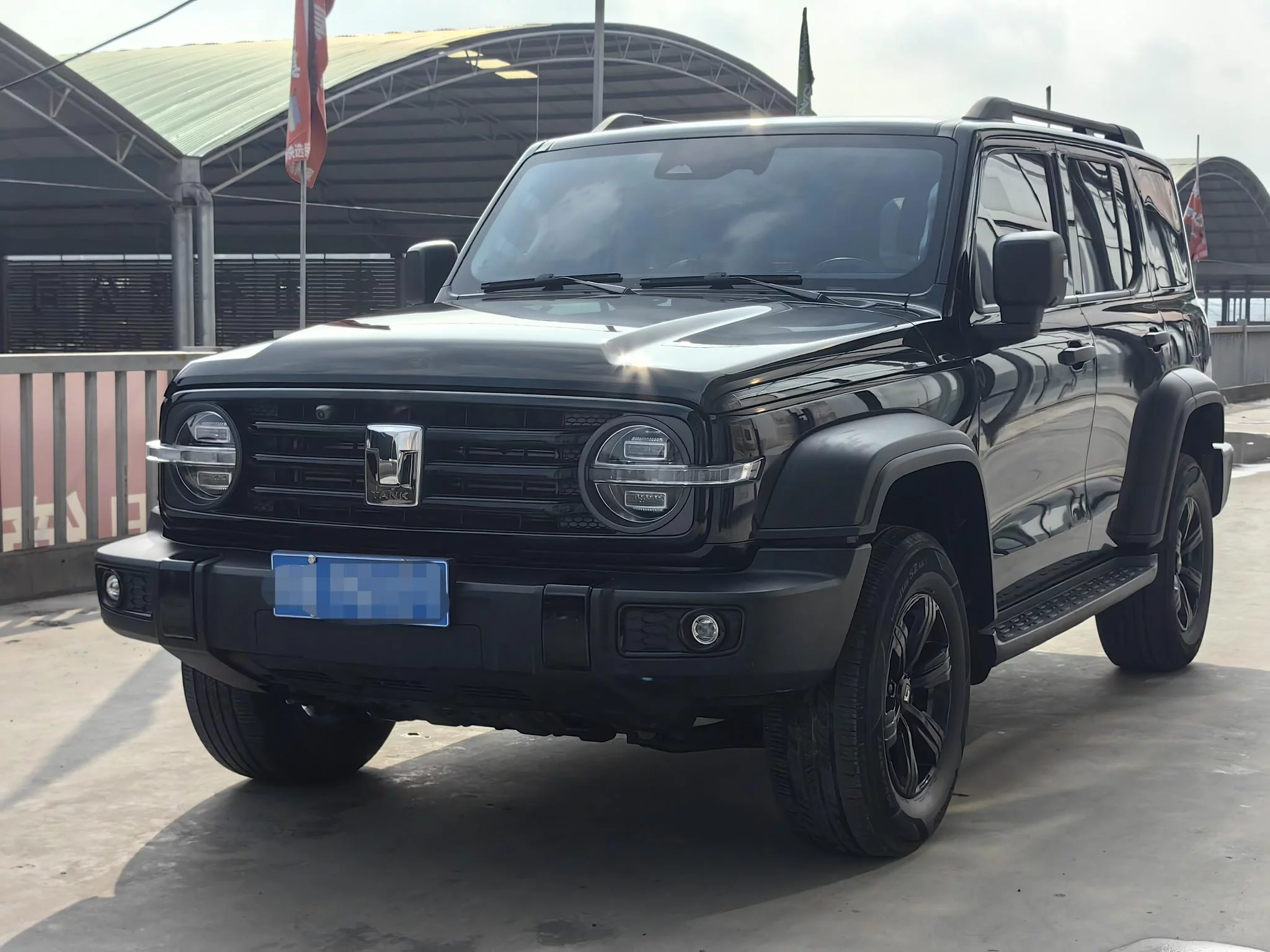 TANK 300