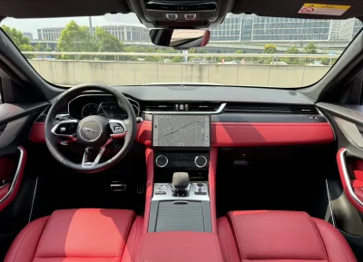 Jaguar F-PACE