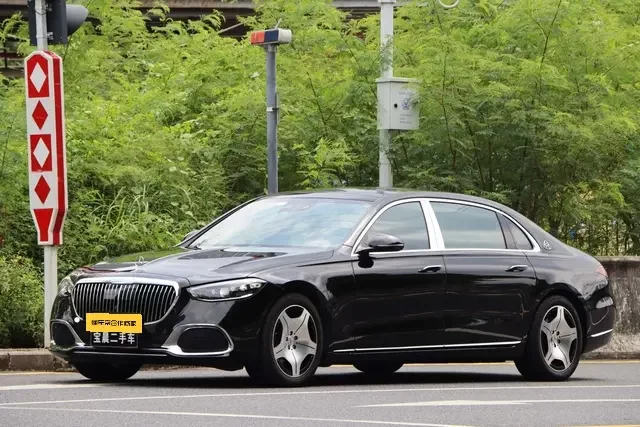 Mercedes-Benz Maybach S-Class
