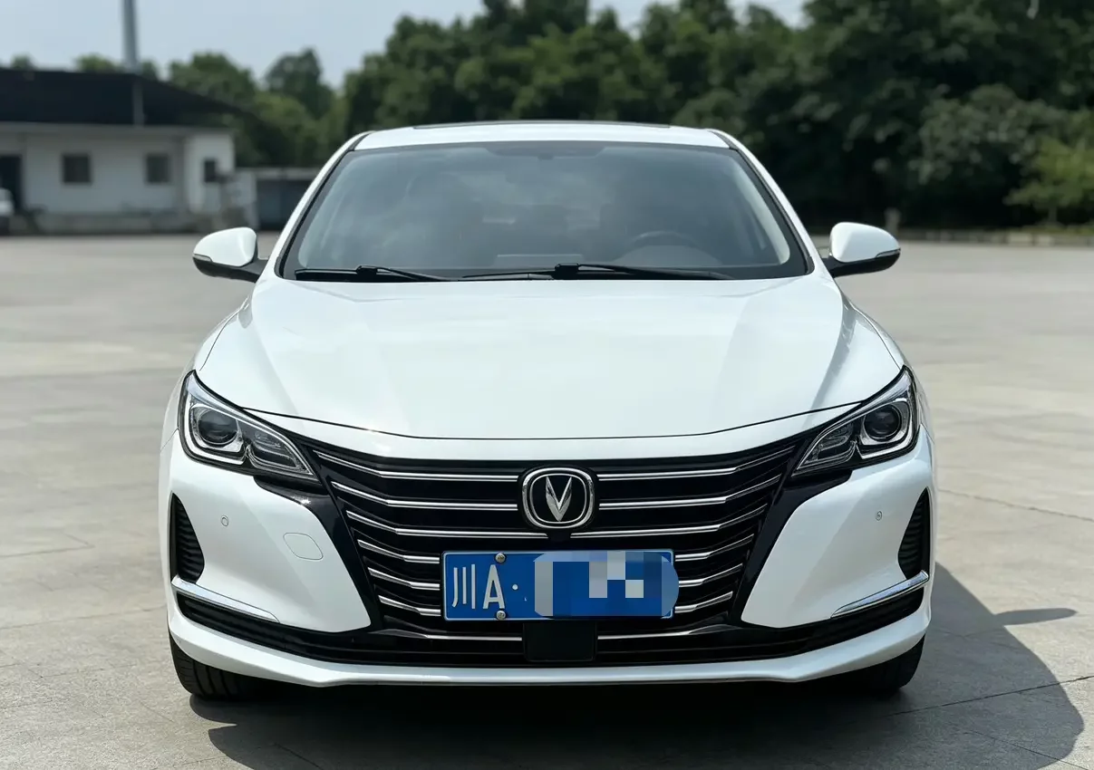 Changan Raeton CC
