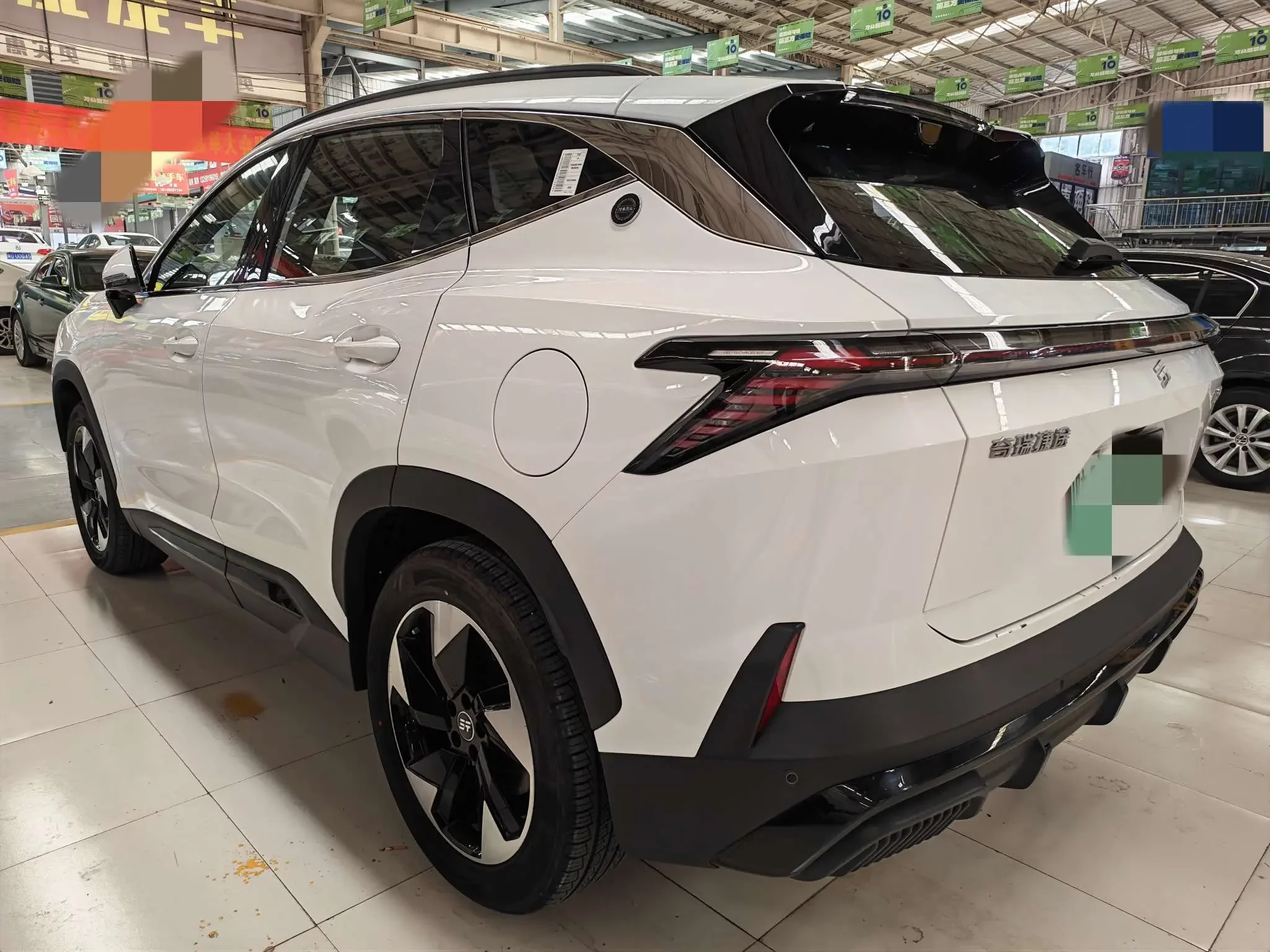 Jetour SHANHAI L6