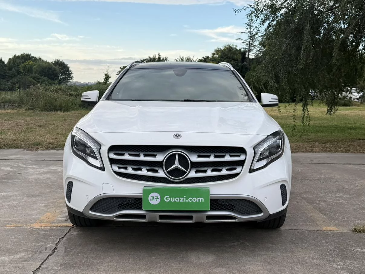 Mercedes-Benz GLA