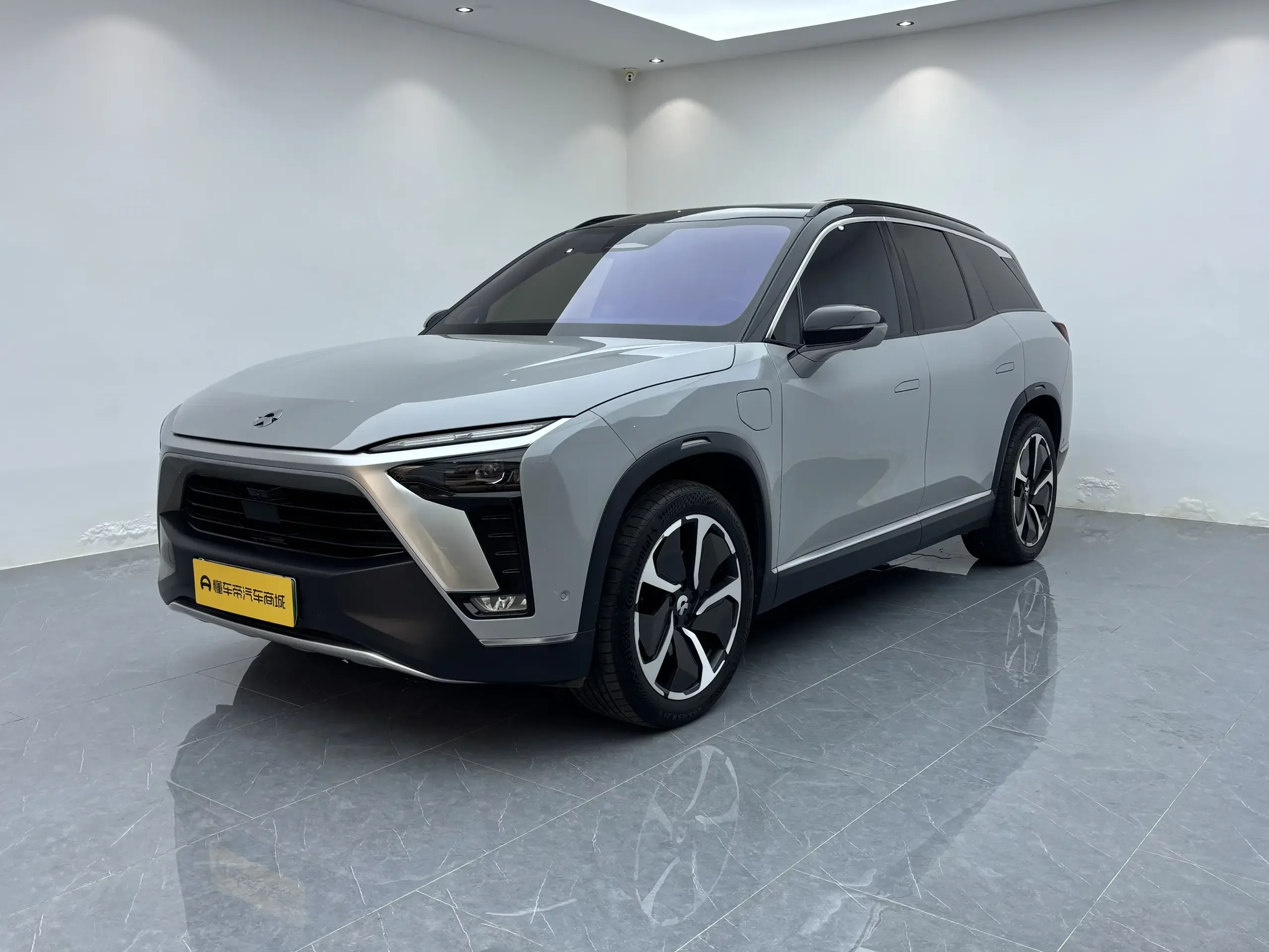NIO ES8