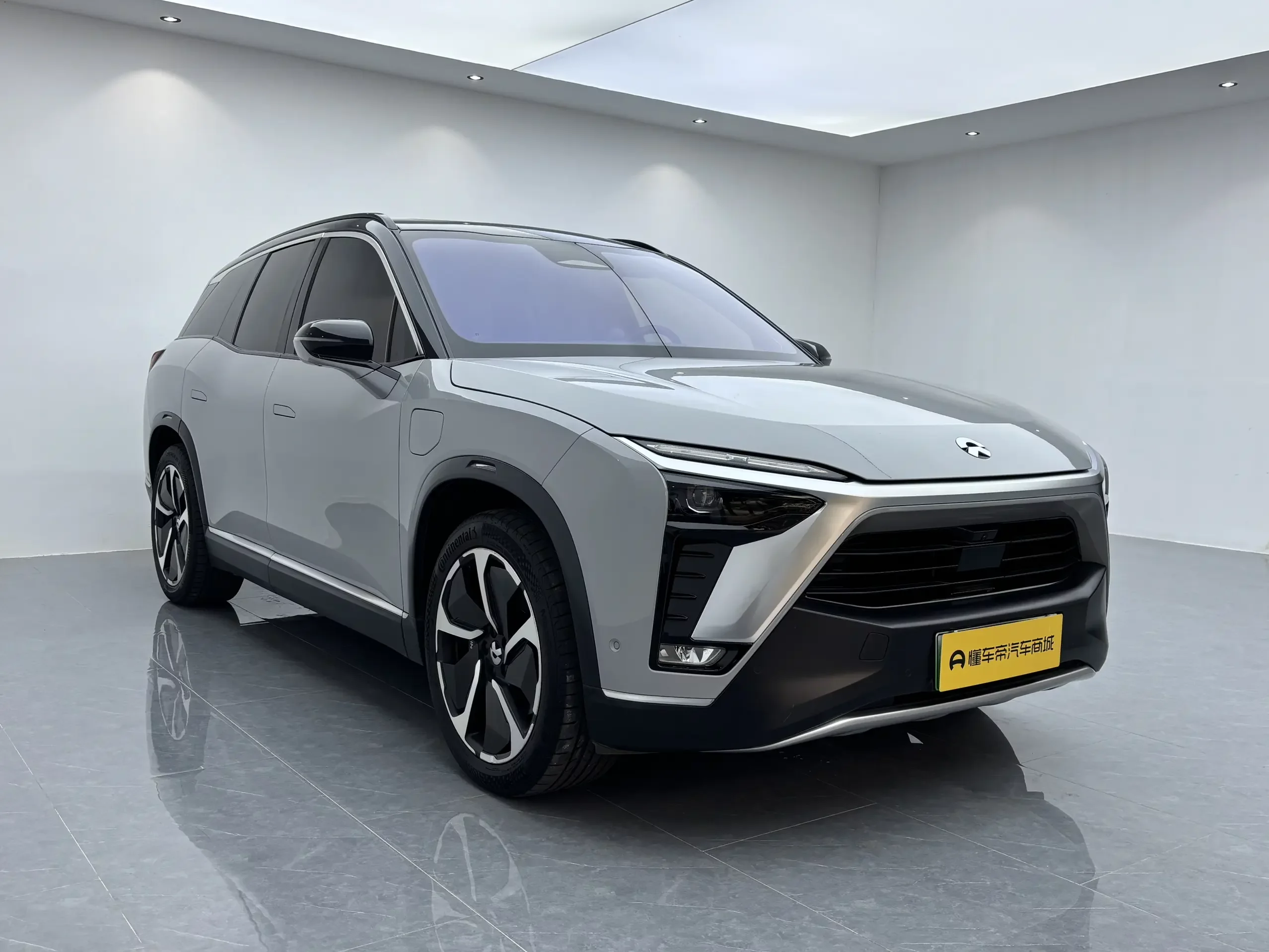 NIO ES8