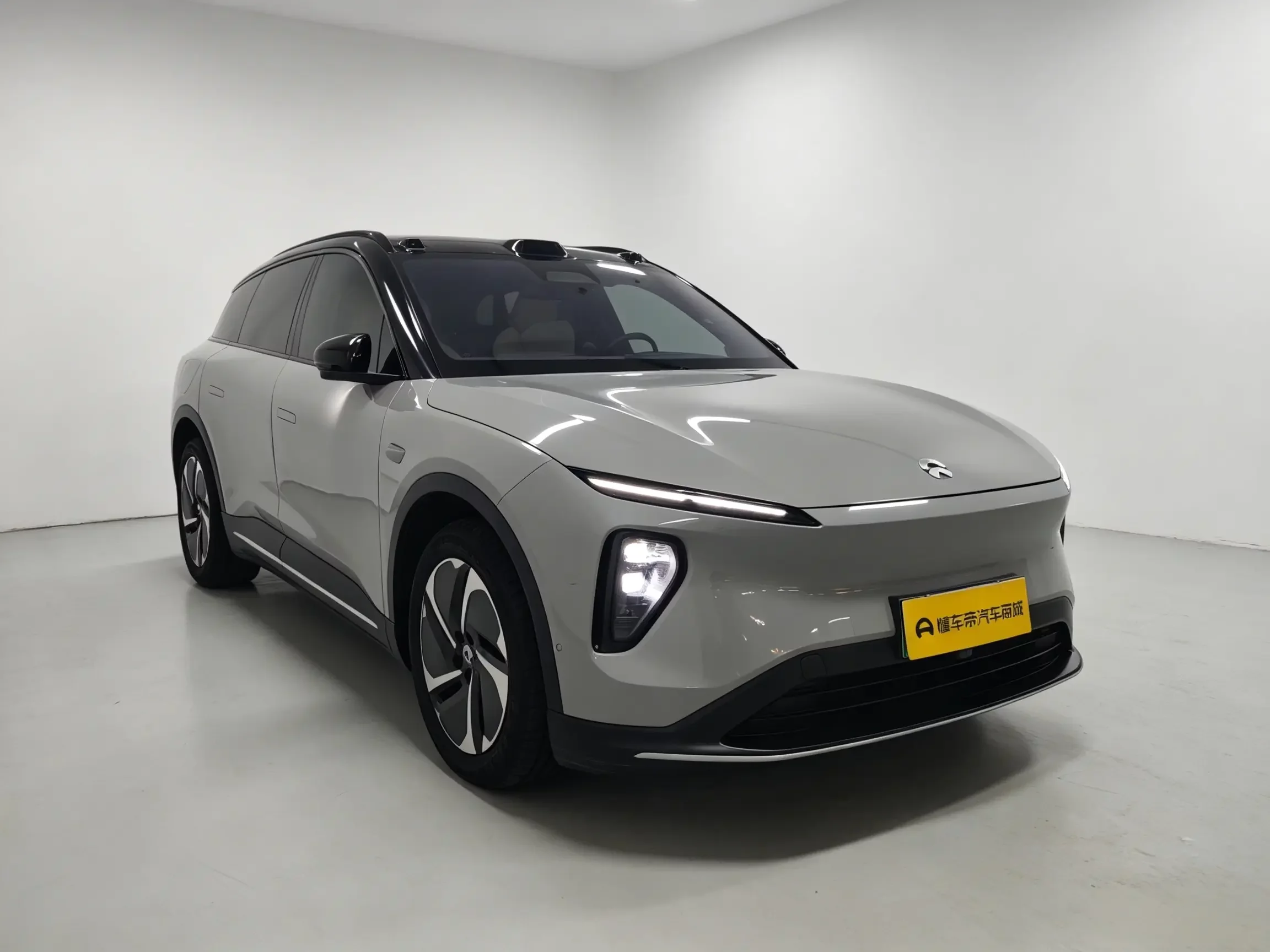 NIO ES6