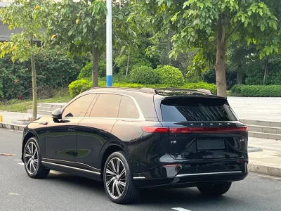 XPeng G9