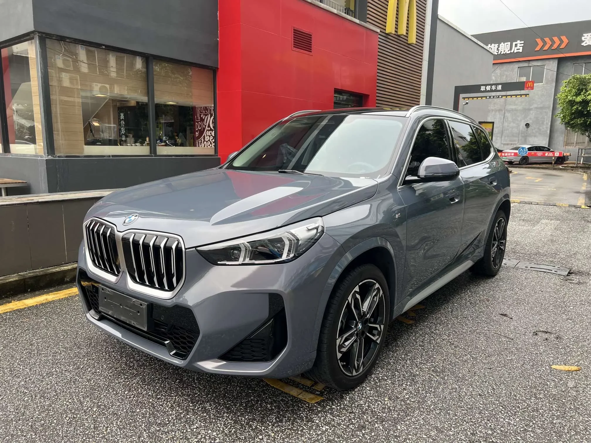 BMW X1
