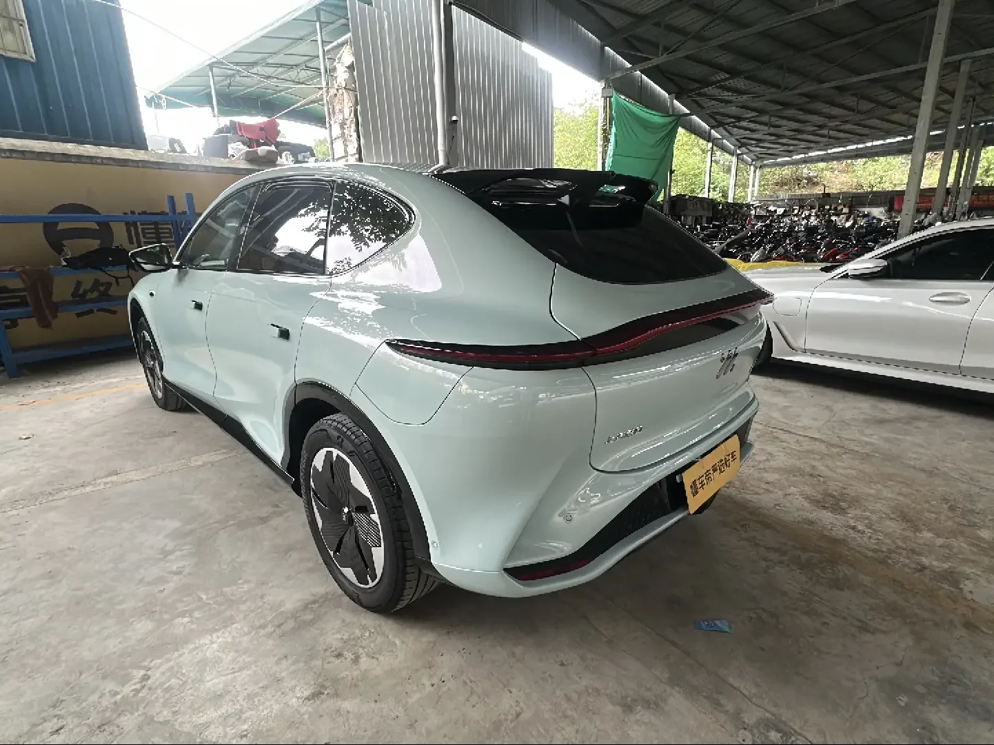 IM Motors Zhiji LS7