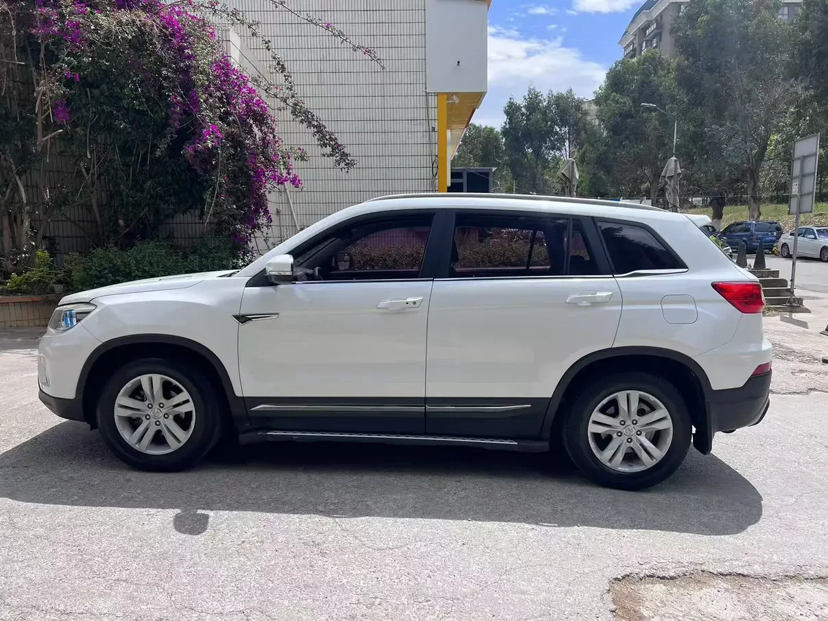 Changan CS75