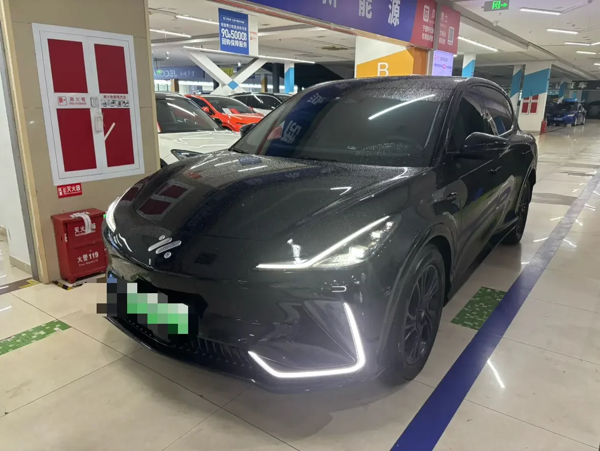 IM Motors Zhiji LS7