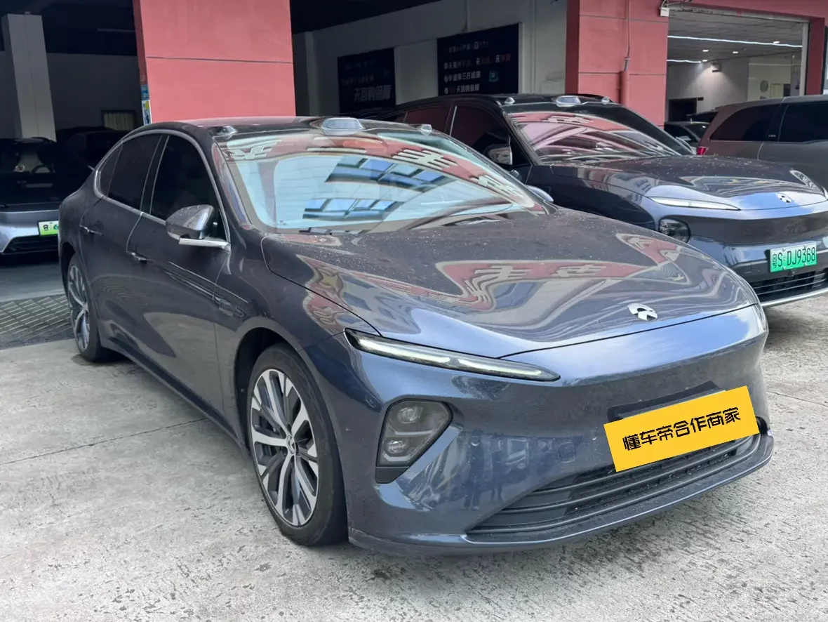 NIO ET7