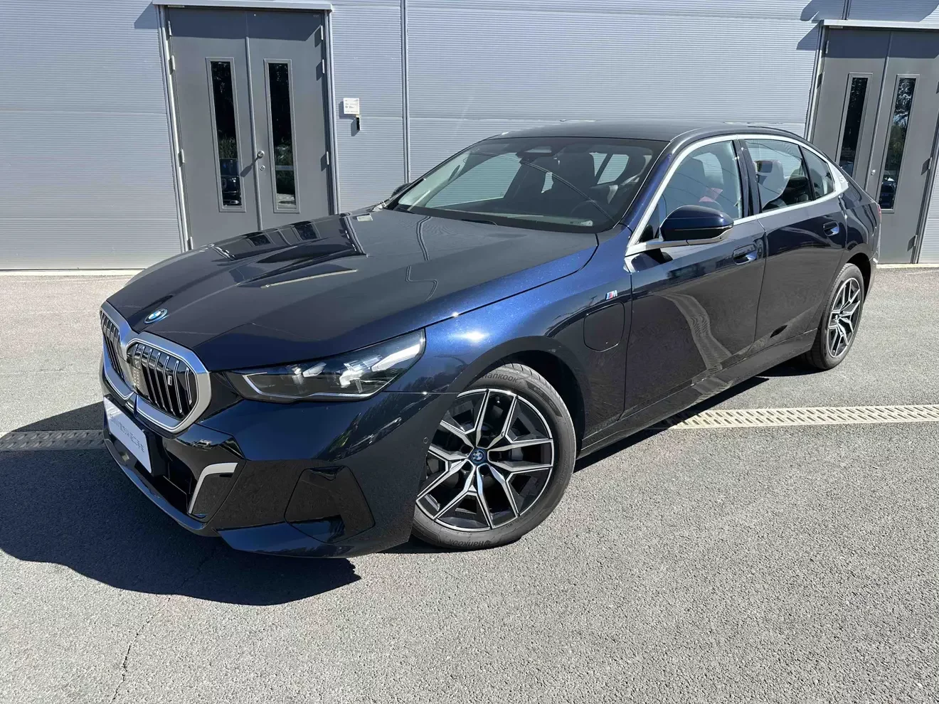 BMW i5
