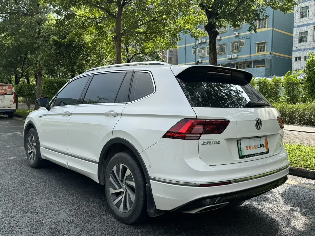 Volkswagen Tiguan L PHEV