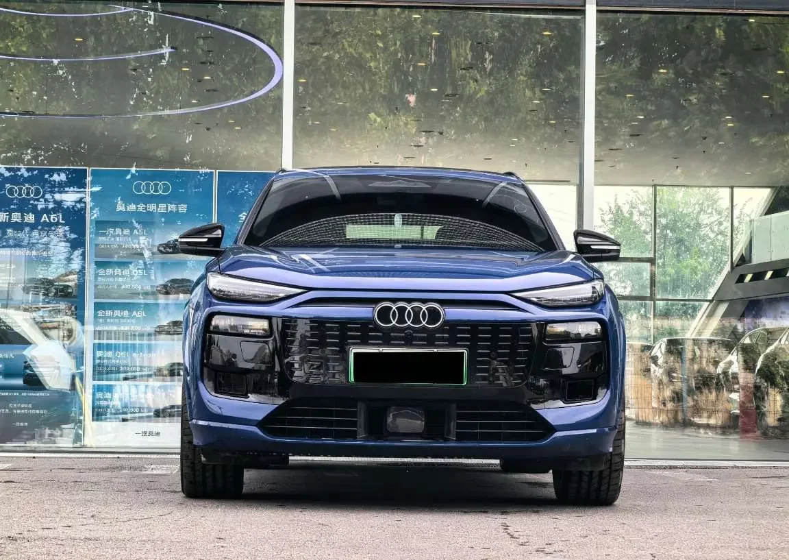 Audi Q6L e-tron