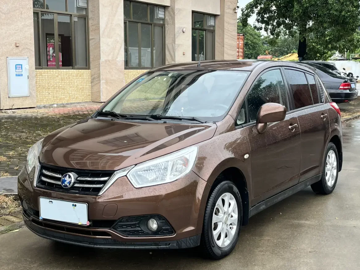 Venucia R50  из Китая