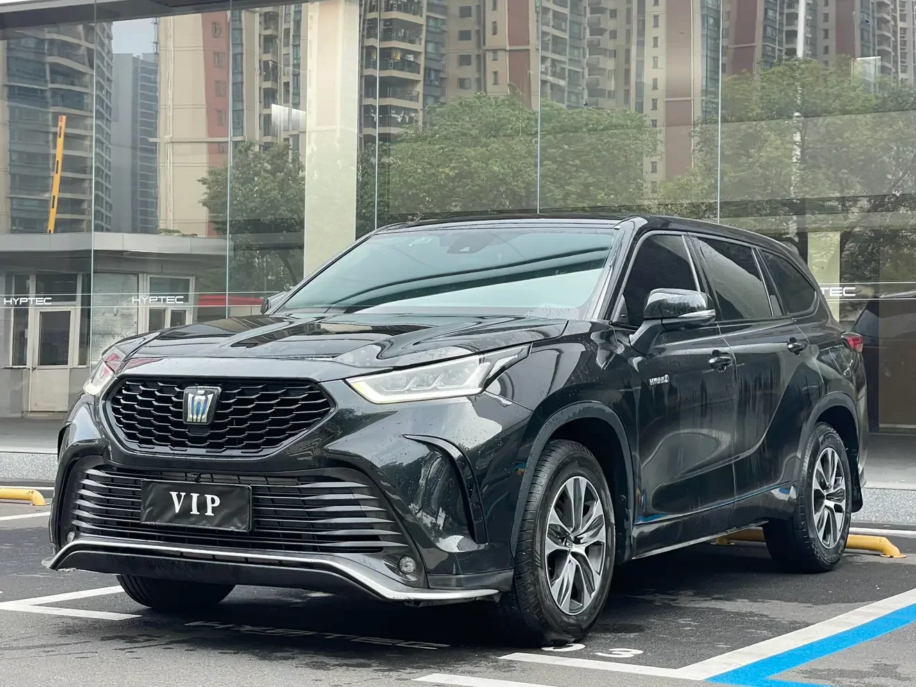 Toyota Crown Kluger
