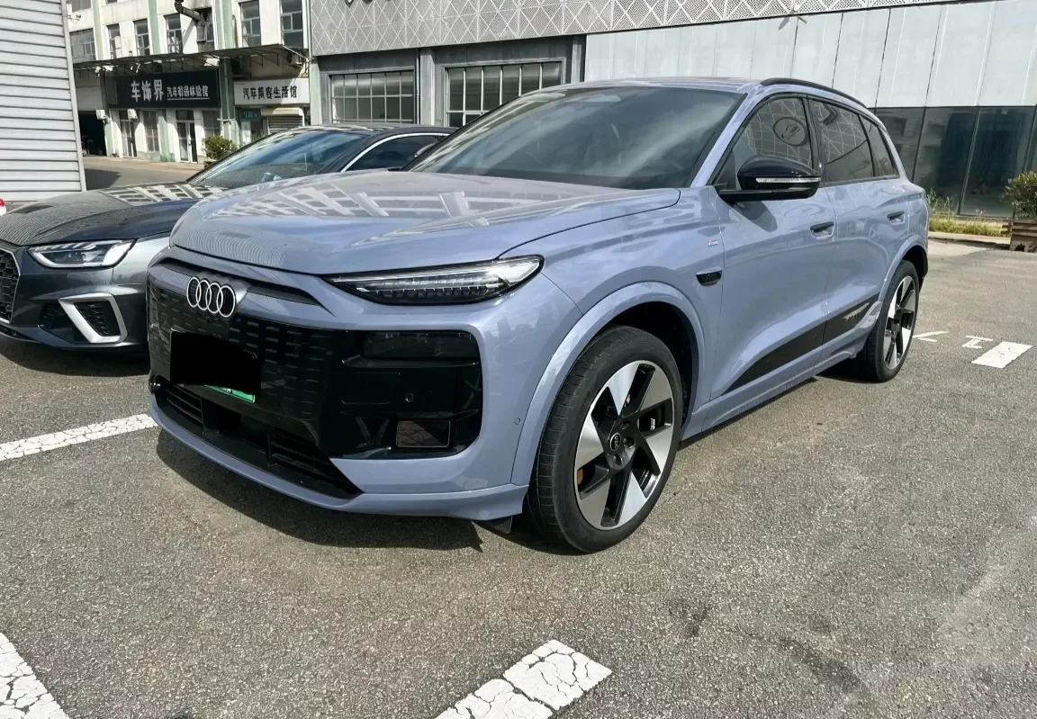 Audi Q6L e-tron